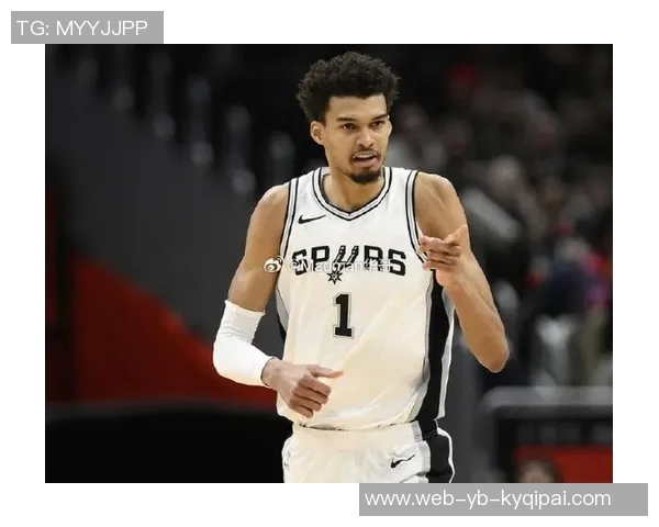 文班表现超凡让浓眉显得普通他是我见过最罕见的优秀球员